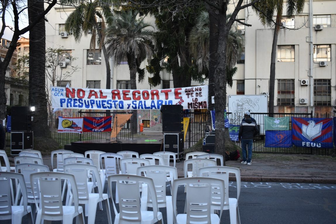 Por el derecho a la educación, desde la dignidad del trabajo docente | La Diaria