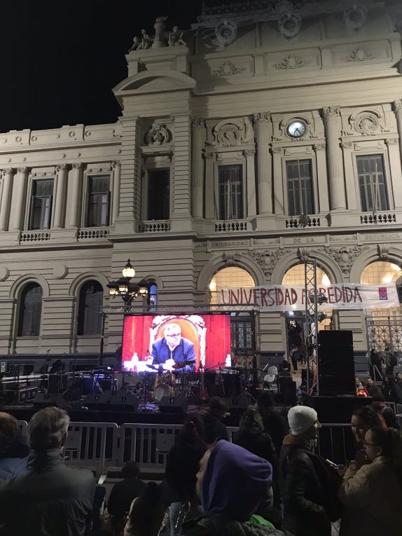 Paro de 24 horas este miércoles en la Universidad de la República con movilización al Parlamento | Subrayado | 20-09