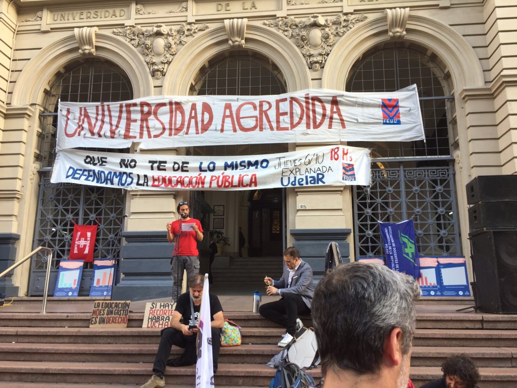 Intergremial universitaria: se levanta la huelga pero continúa movilización | Portal Udelar | 8-10